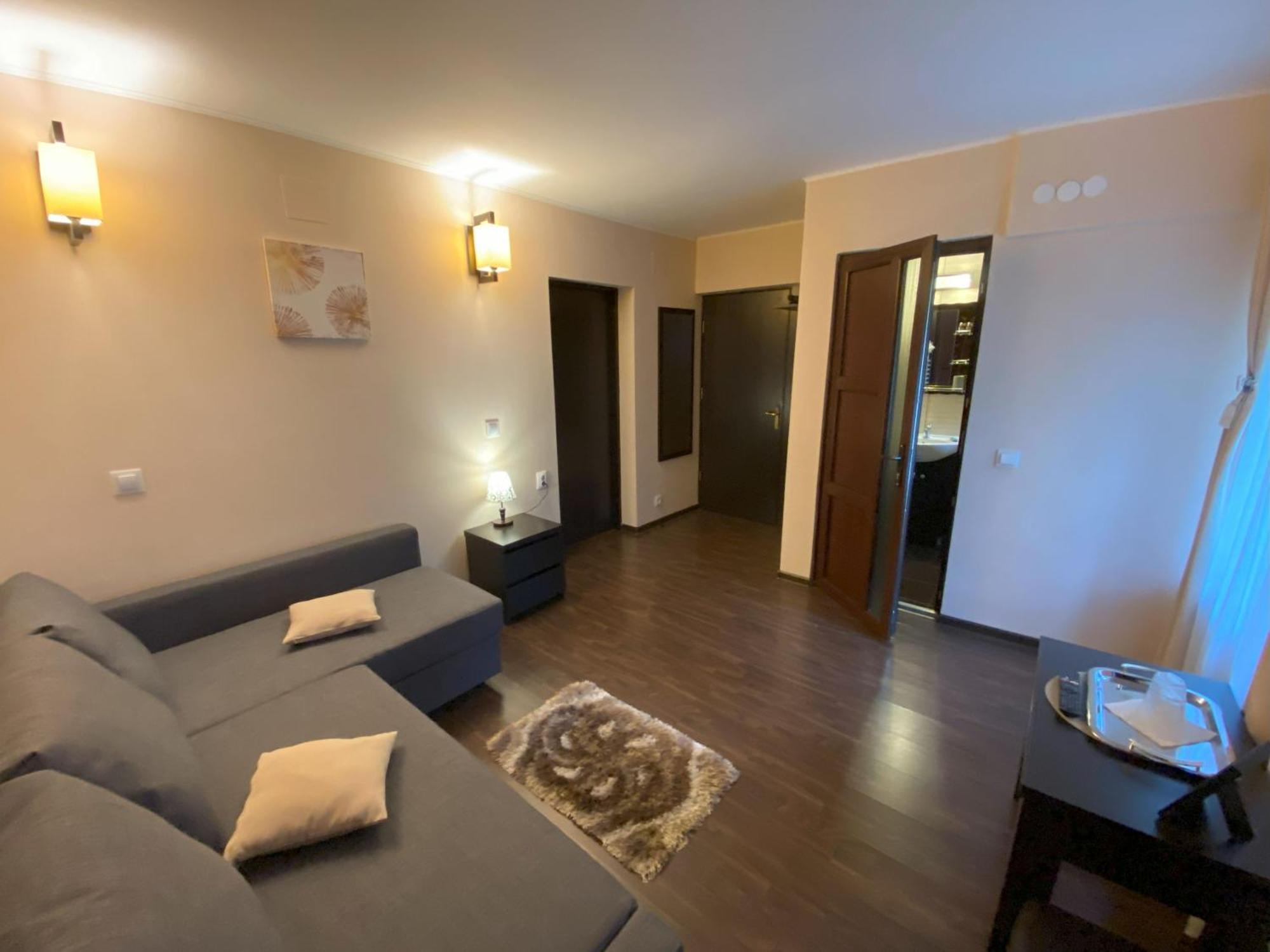 Ferienwohnung Chez Marcel Sinaia Exterior foto