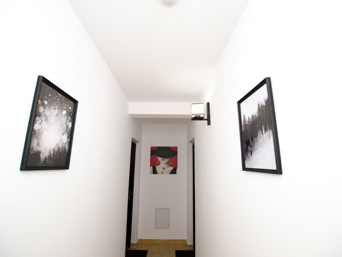 Ferienwohnung Chez Marcel Sinaia Exterior foto